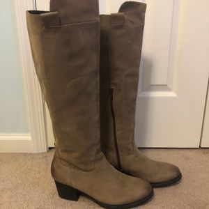 Tan leather boots